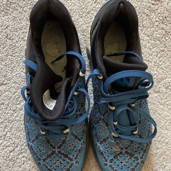 Adidas Crazylight Boost Andrew Wiggins - Picture 2 of 5